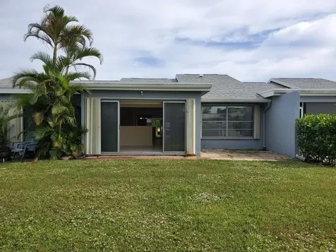 4345 Lucerne Villas Lane Lake Worth FL 33467