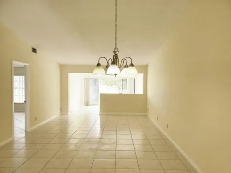 4345 Lucerne Villas Lane Lake Worth FL 33467