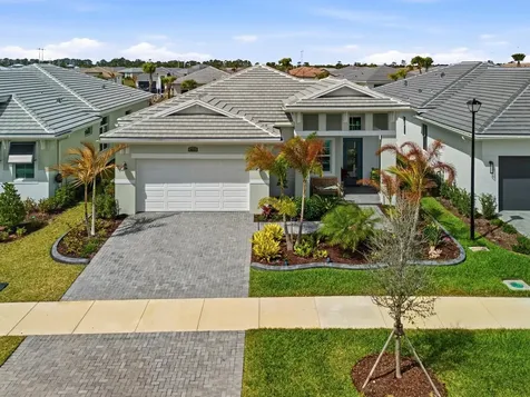 8671 Sw Cantante Way Port Saint Lucie FL 34987