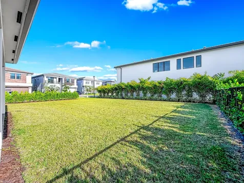 8286 Fishers Island Way Boca Raton FL 33434
