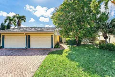12 Eastgate Drive Boynton Beach FL 33436