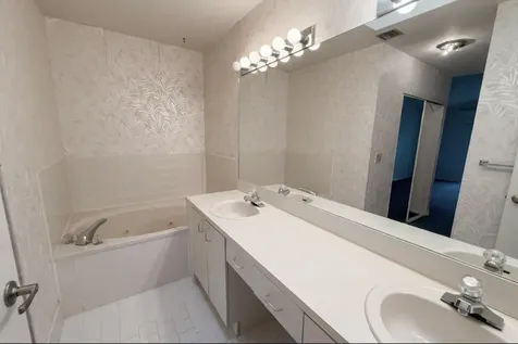 5295 Nw 54th Street Coconut Creek FL 33073