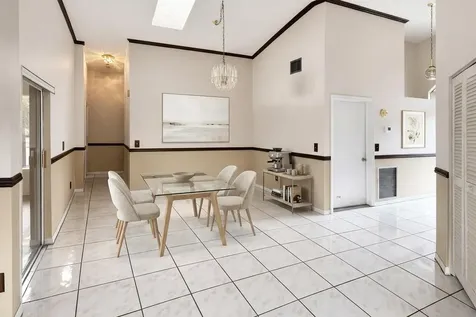 5295 Nw 54th Street Coconut Creek FL 33073