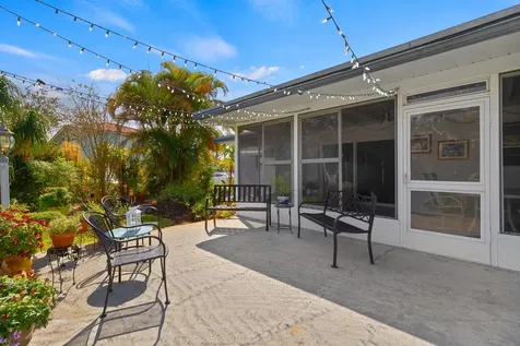 426 N 5th Street Lantana FL 33462