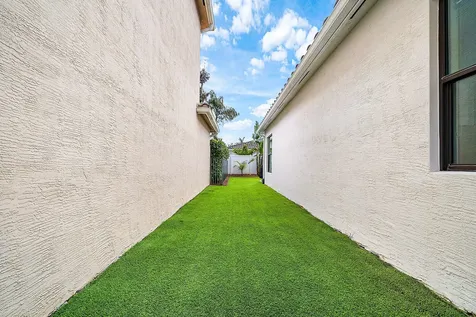 7866 Clay Mica Court Delray Beach FL 33446