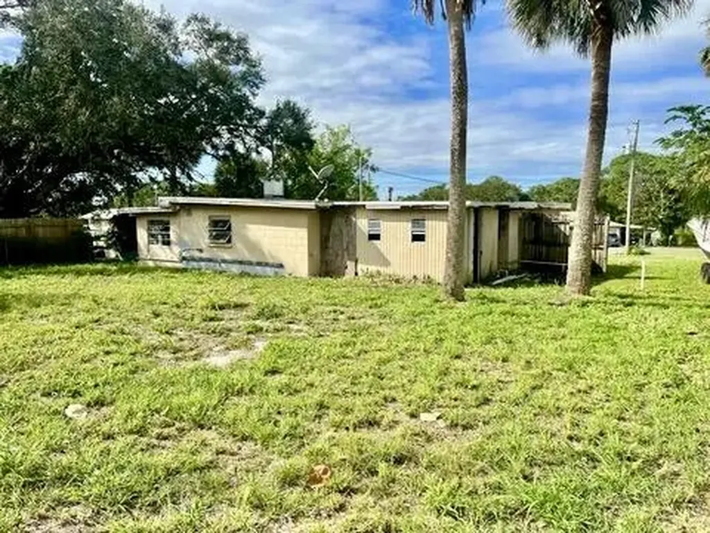 4676 Arcadia Avenue Avenue Fort Pierce FL 34946
