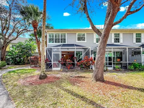 5466 Grand Park Place Boca Raton FL 33486