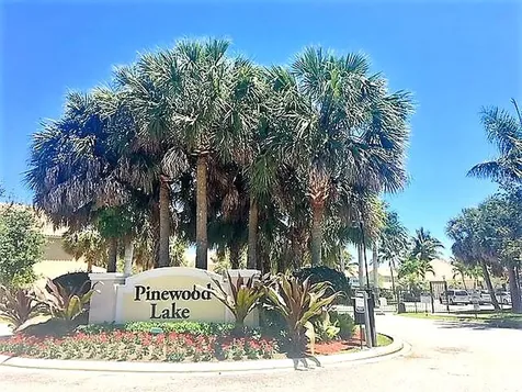 1182 Pinewood Lake Court Greenacres FL 33415