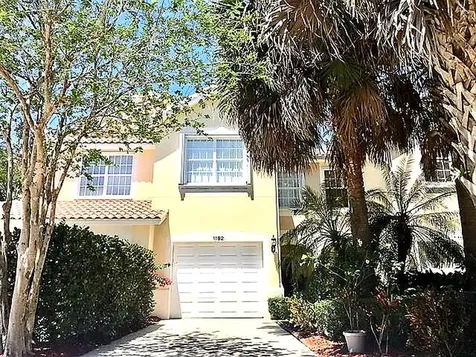 1182 Pinewood Lake Court Greenacres FL 33415
