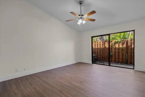 402 Springdale Circle Palm Springs FL 33461