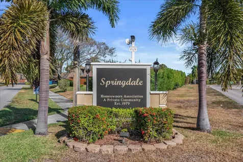 402 Springdale Circle Palm Springs FL 33461