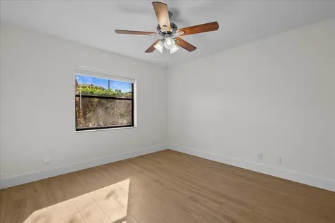 402 Springdale Circle Palm Springs FL 33461
