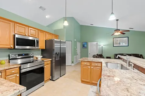 3905 Nw 55th Court Coconut Creek FL 33073