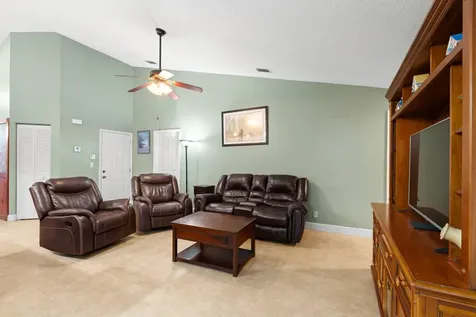 3905 Nw 55th Court Coconut Creek FL 33073