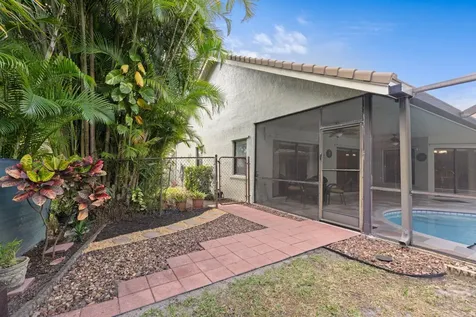 3905 Nw 55th Court Coconut Creek FL 33073