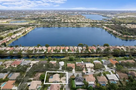 3905 Nw 55th Court Coconut Creek FL 33073