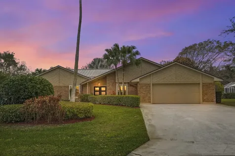 8222 Se Royal Street Hobe Sound FL 33455