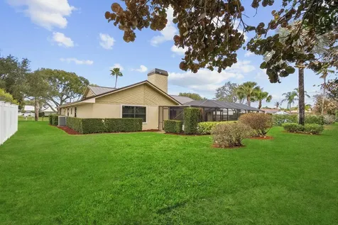 8222 Se Royal Street Hobe Sound FL 33455