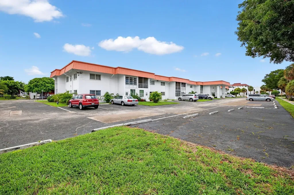 4881 Nw 22nd Street Lauderhill FL 33313