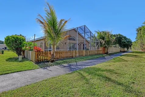 6817 Barnwell Drive Boynton Beach FL 33437