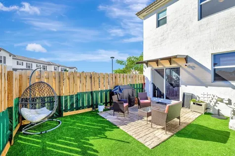 12227 NW 23rd Path Miami FL 33167
