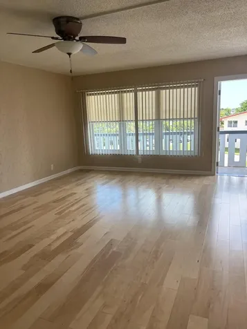 312 Wellington F West Palm Beach FL 33417