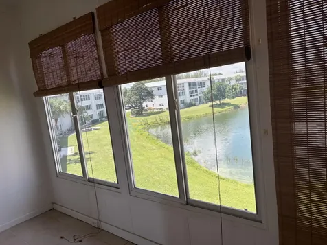 312 Wellington F West Palm Beach FL 33417