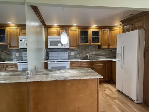 312 Wellington F West Palm Beach FL 33417
