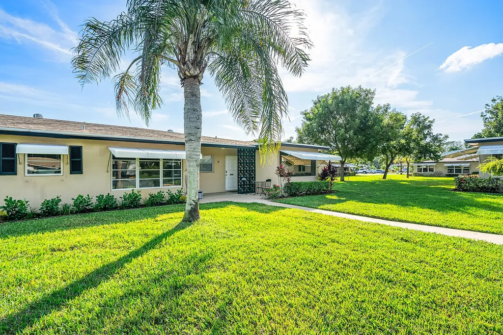 1010 Circle Terrace Delray Beach FL 33445