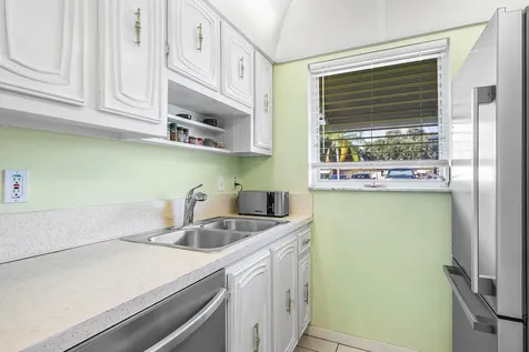 1010 Circle Terrace Delray Beach FL 33445