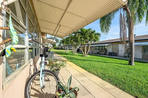 1010 Circle Terrace Delray Beach FL 33445
