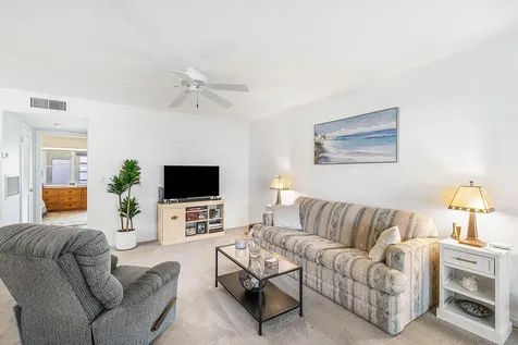 1010 Circle Terrace Delray Beach FL 33445