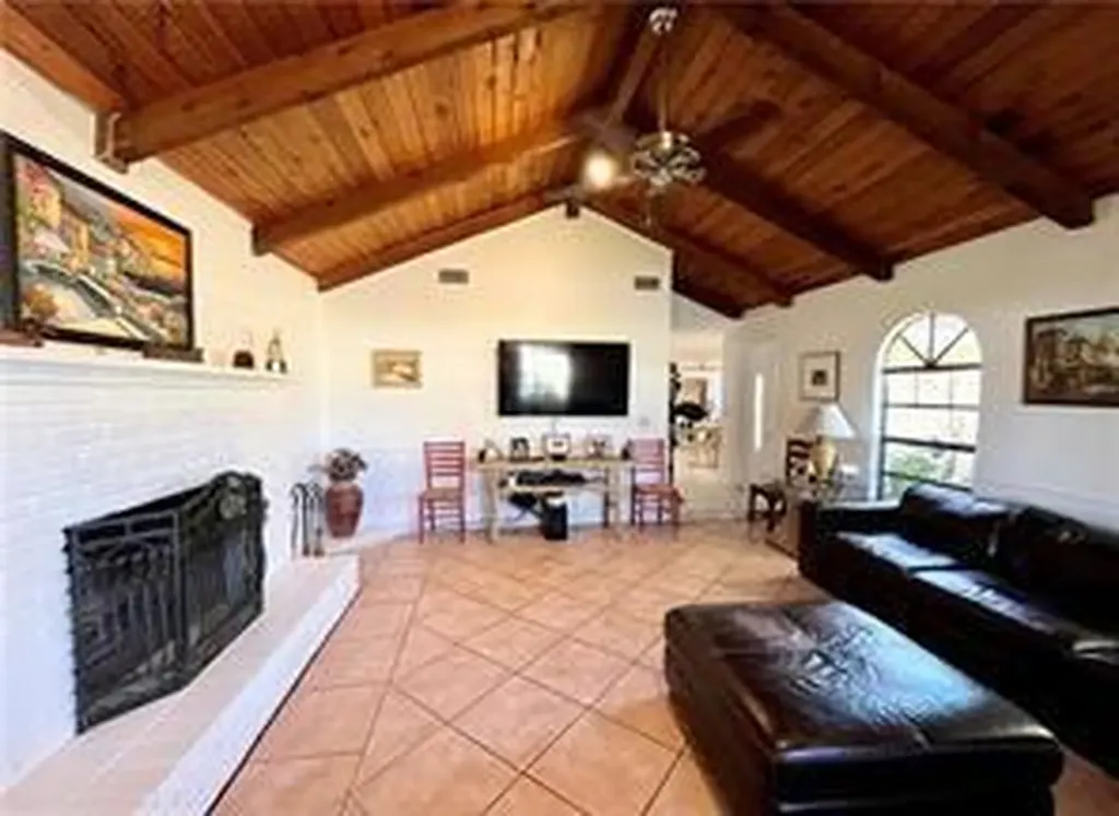 3329 10th Street Vero Beach FL 32968