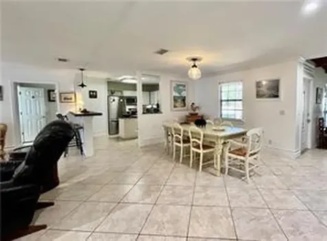 3329 10th Street Vero Beach FL 32968