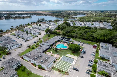 2840 Lake Osborne Drive Lake Worth Beach FL 33461