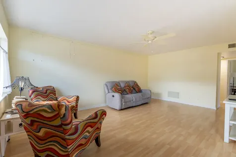 2840 Lake Osborne Drive Lake Worth Beach FL 33461