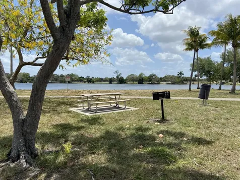 2840 Lake Osborne Drive Lake Worth Beach FL 33461