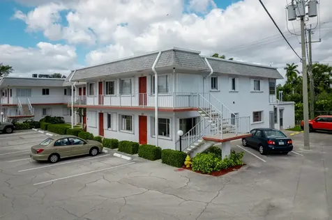 2840 Lake Osborne Drive Lake Worth Beach FL 33461