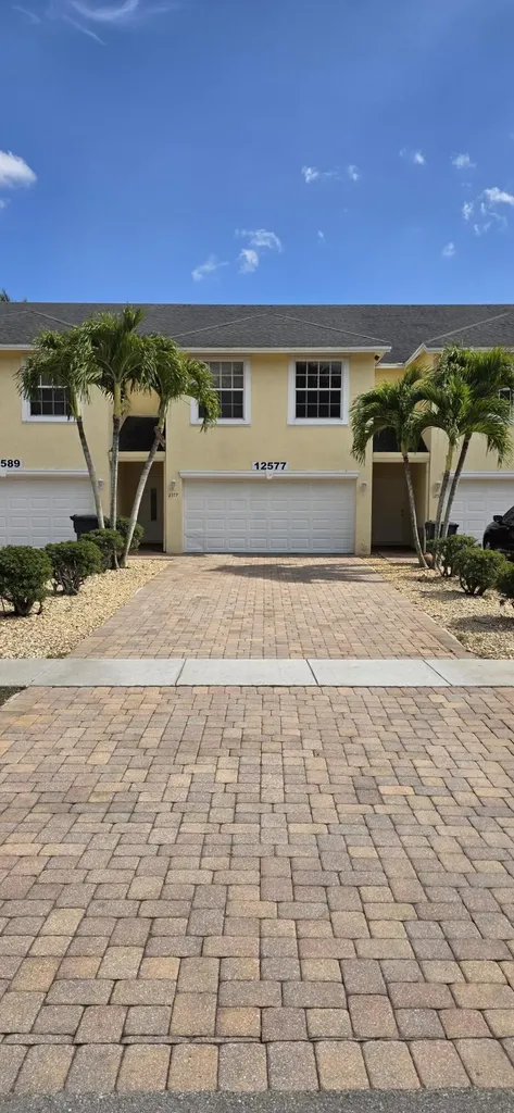 12577 Westhampton Circle Wellington FL 33414