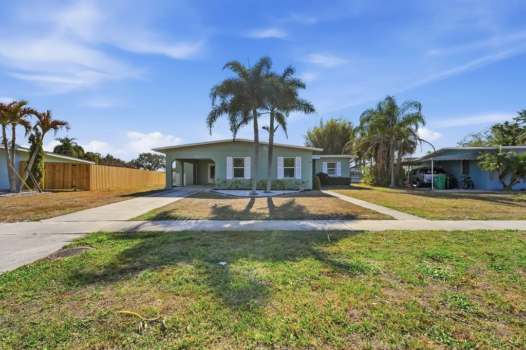 2817 Se Pocatello Road Port Saint Lucie FL 34952