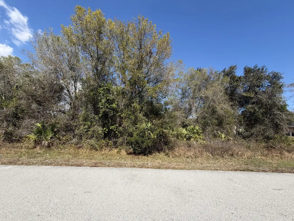 3445 NW 2nd Street Okeechobee FL 34972