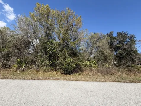 3445 NW 2nd Street Okeechobee FL 34972