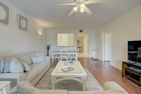 200 Uno Lago Drive Juno Beach FL 33408