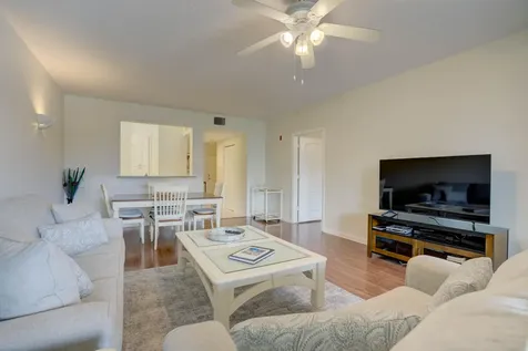 200 Uno Lago Drive Juno Beach FL 33408