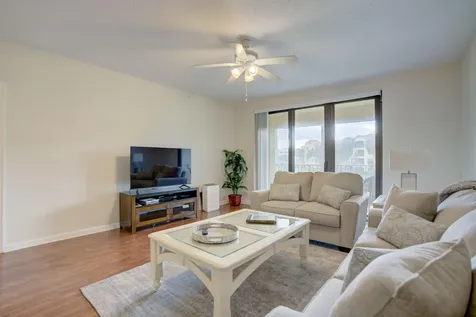 200 Uno Lago Drive Juno Beach FL 33408