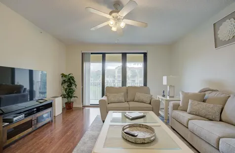 200 Uno Lago Drive Juno Beach FL 33408