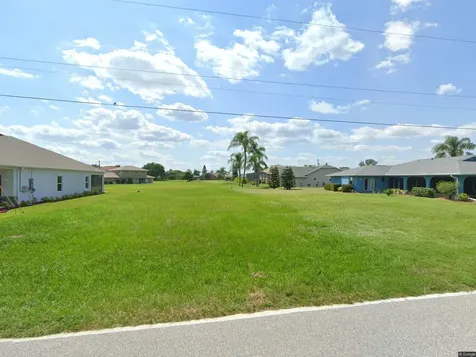 1630 Nuremberg Boulevard Punta Gorda FL 33983