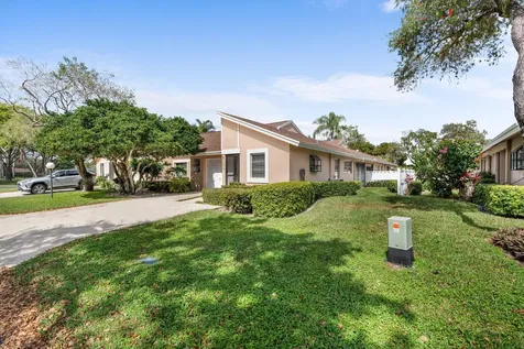 8101 Sweetbriar Way Boca Raton FL 33496