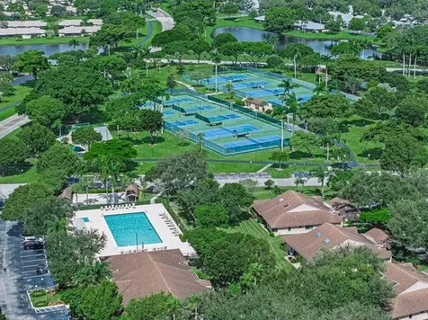 8101 Sweetbriar Way Boca Raton FL 33496