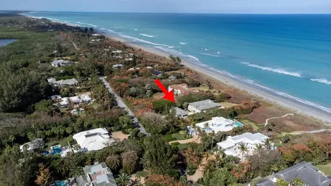 19 N Beach Road Jupiter Island FL 33455